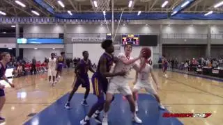 Nathan Reuvers Battles Daniel Oturu at Hopkins Tip Off Classic