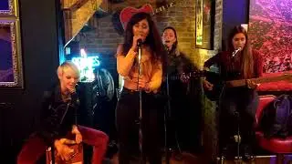 20171127 Luminize: I'm Done With You! in Parkroad Café, Den Haag