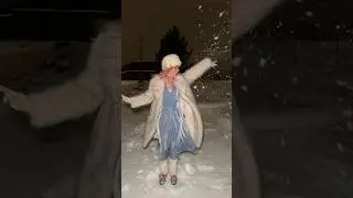 Отпусти это ❄️🩵☃️✨ #Холодноесердце #Эльза #отпусти #снег #круто #магия #веселье
