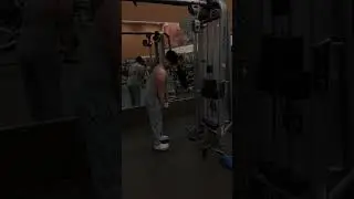 Commentary is embarrassing 😭🥲 #bodybuilding #fitnesscenter #biceps #anime #gym #triceps #chest