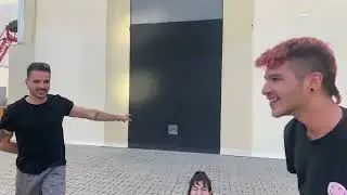 ninja fight in the middle of colon street