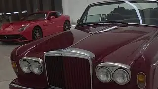 سيارات السلطان قابوس طيب الله ثراه الكلاسيكية في متحف عمان عبر الزمان. 