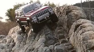 Axial SCX10 DINGO(PRO LINE Cherokee) Rock Crawling_#7