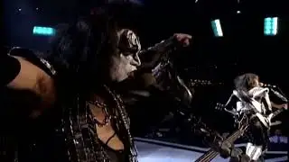 KISS - Rock And Roll All Nite (Brooklyn Bridge - MTV Music Awards 1996)