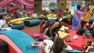 Innani shivani moment||shivaniarmy