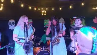 Hot Squash - Halloween Ska party 