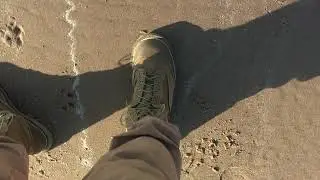 Ботинки WELLCO USMC RAT тест водой и песком.