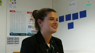 Studying a language as part of your hospitality school education - French classes at IMI Switzerland