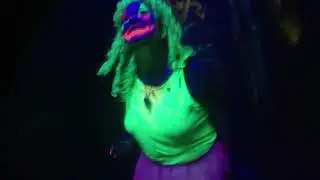 Rage 3d haunted house at Scream-A-Geddon Evil clowns