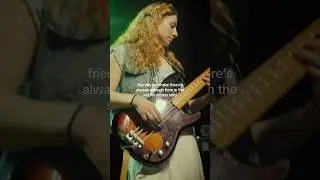 phoebe the bass queen #bassist #bassolo #livemusic #musician #bassplayer #concert #folkrock
