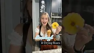 heads be rollin 😜💀🥖🌹#skulls #roses #sourdough #dryflower #flowerlover #breadlovers #flowers