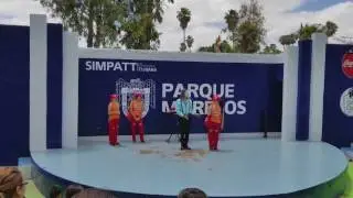El mimo Moy  troliando a la gente