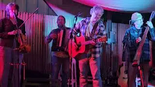 Rainbows End (Live at Old Schoolhouse Brewery, Winthrop)