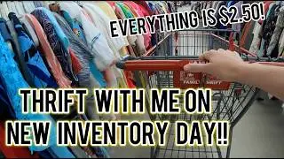 Thrift With Me on New Inventory Day at 7AM!! Amazing Finds to Flip on Poshmark for a GREAT Profit $$