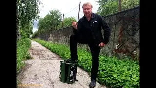 Юрий Юрасов - Самолёт летит в Россию 2017 (экспериментальный хэви-метал на баяне)