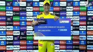 MS Dhoni Taking Punch Super Striker of the Match Award