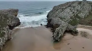 PLAYA CUEVAS DEL MAR LLANES ASTURIAS