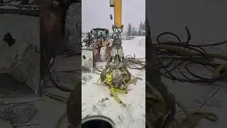team work #scraplovers #ilovemyjob #recycling #liebherr #work #workprocess #recycle #teamwork #fun