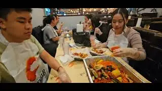 Moog noj crafty crab seafood  