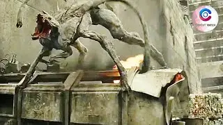 WHITE_SPIKES ALIENS ATTACK HUMANS | IN 4K #movieclips #fightscene #alienattack