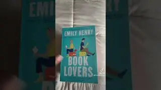 my fav books of the summer🌥️ #book #booktube #readabook #vlog #reading #booklog #bookreading #books