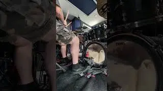 Conquer Mid Tempo Double Bass: The Ultimate Guide to Speed and Control