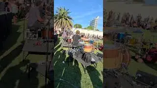 Bater&iacute;as a la plaza Bolsa, Fer Scarsella Negro Molinero