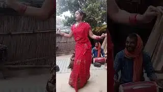 किन्नर ने खोल के डांस किया