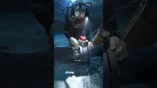 Commercial Divers Hard at Work 🤩 #underwater