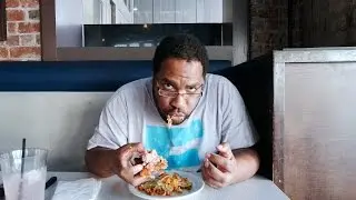 'Merica 3.0 Burger @ Slater's 50/50 | The Burger Crawl - Ep. 61
