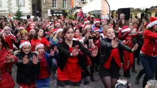 Flash Mob March&eacute; de Noel LANNION 2013