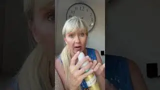 Instant Results. Freshens hair and covers oil instantly - Batiste Dry Shampoo (Review)