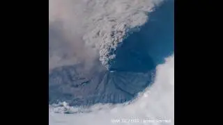 Sarychev Volcano Eruption (Day 5) seen from International Space Station [stabilized|interpolated|4K]