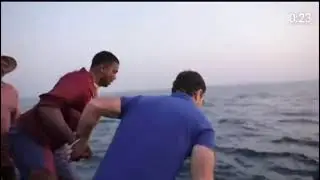 Rahul Gandhi Swimming in Sea