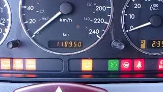 Mercedes W163   all years   oil level check from dashboard