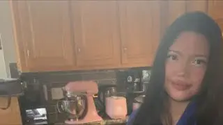 Stay at home mom Ava Sherwood is live! ✨