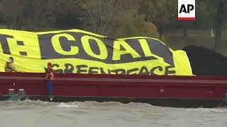 Greenpeace boat protest calls for Germany to phase out coal