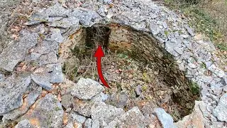 DISCOVERING an ABANDONED 18th CENTURY OLD DRY LAID STONE HUT