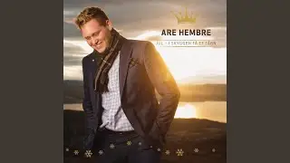 I Skyggen T&aring; Et T&aring;rn