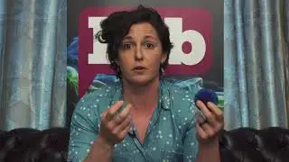 One minute science: Pigment vs. Structural Colours