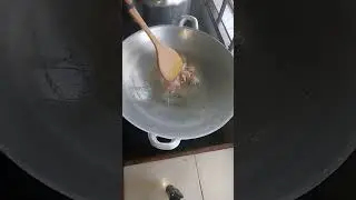 Nasi goreng versi bidayuh chef from puncak borneo😋😋