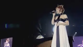 Myl&egrave;ne Farmer Laisse Le Vent Emporter Tout Live 2009