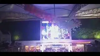 Rebutan Balon Drop Doorprize di mall Sumarecon Bekasi
