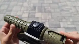 Expandable baton 18
