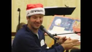 Tony Romo reads 