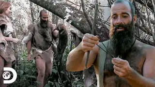 Equipe tenta ca&ccedil;ar um rat&atilde;o-do-banhado | Largados e Pelados: A Tribo | Discovery Brasil