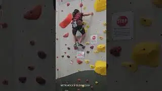 LYNN ROCK CLUMBING AT METROROCK @BUSHWICK, NY  #explorer #metrorock #rockclimbing