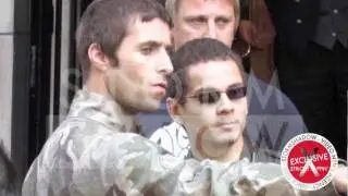 UNIQUE ! Oasis, Liam and Noel Gallagher break up in Paris on this very day !!!!
