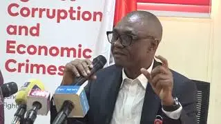 EFCC busts cybercrime syndicate controlled by foreigners in Lagos, arrests 792 suspects