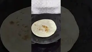 Have you ever tried this before 🙄 ? #Shorts #streetfood #creatingforindia #paratha  #nariskitchen